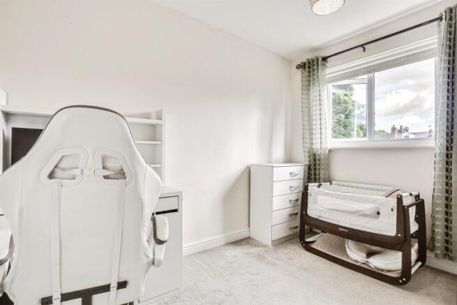 3 bed Terraced for sale Image 12