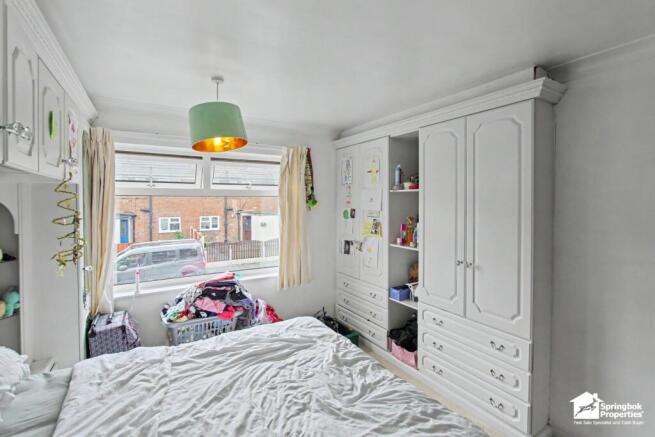 3 bed Semi-Detached for sale Image 6