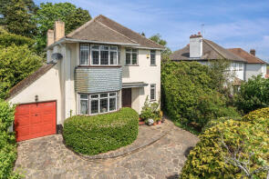 27, Ferndale Avenue, Chertsey KT16 9RB