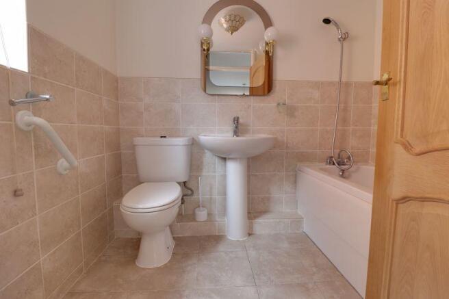 En-Suite Bathroom