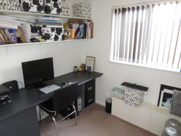 Photo 8