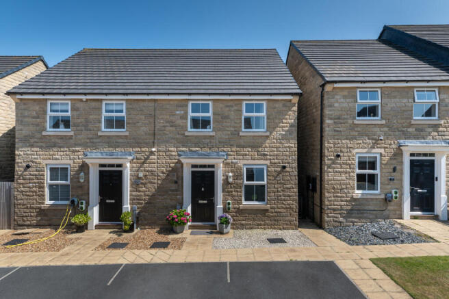 3 bed Semi-Detached for sale in keighley