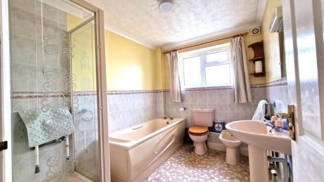 Family bathroom