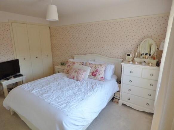 Bedroom 1 - 2