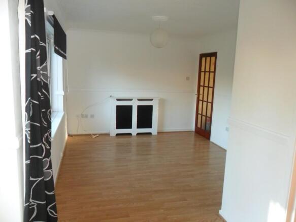 sitting/dining room