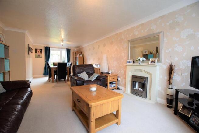 Living & Dining Room