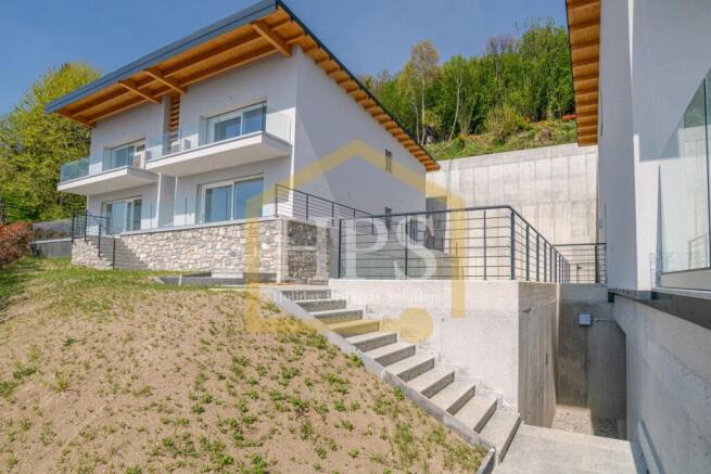 the lake como villa- complesso vercana via antonio