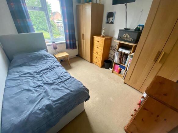 BEDROOM 2