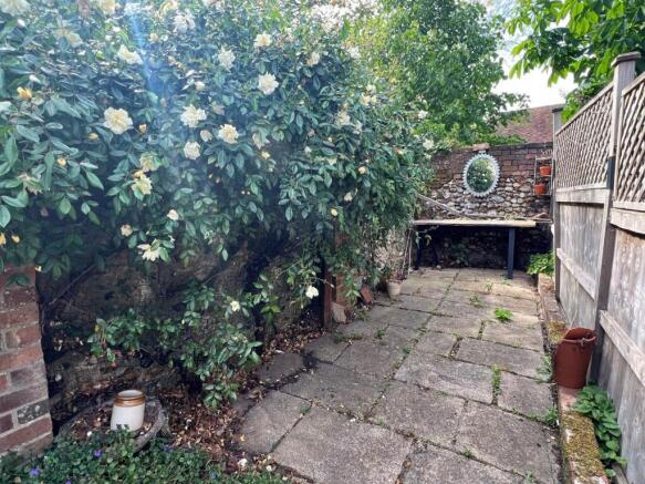 Courtyard 2.jpg