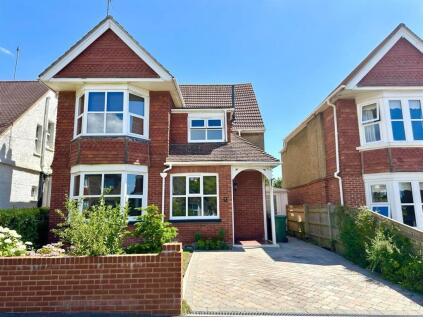 Plemont Gardens, Bexhill-On-Sea