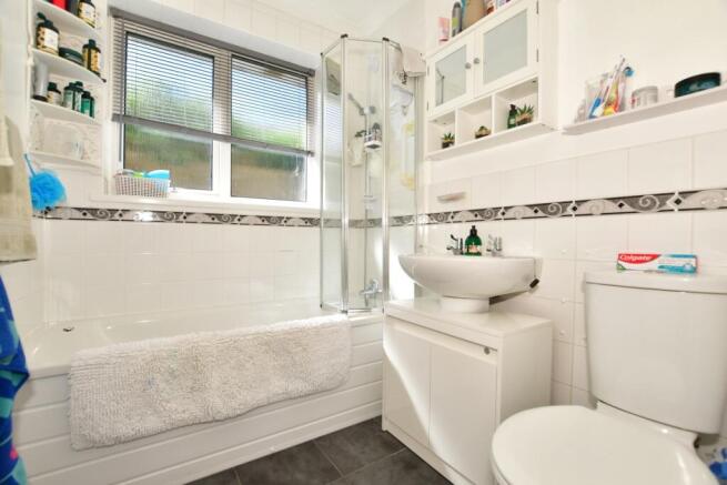 Holly bathroom