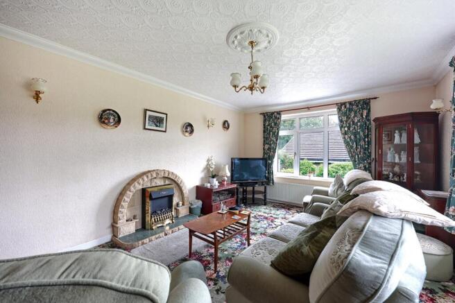 3 bed Detached Bungalow for sale Image 5