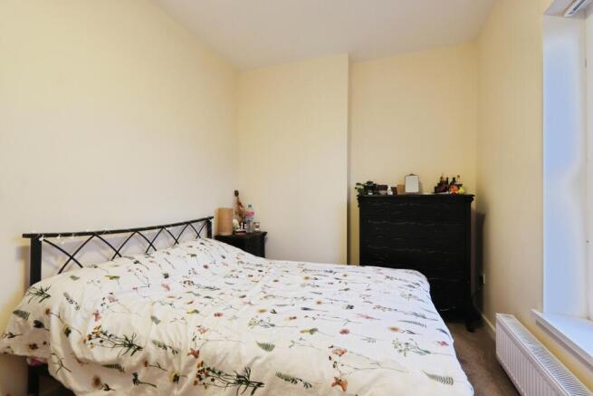 4 bed Terraced for sale Image 11