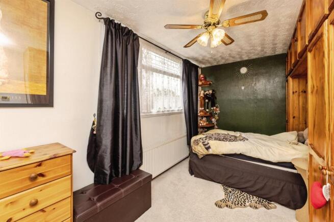 3 bed Semi-Detached for sale Image 12