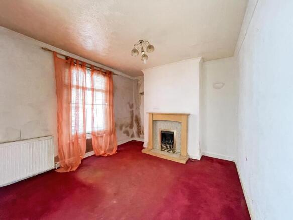 Tollox Place 19 - Lounge FP.jpg