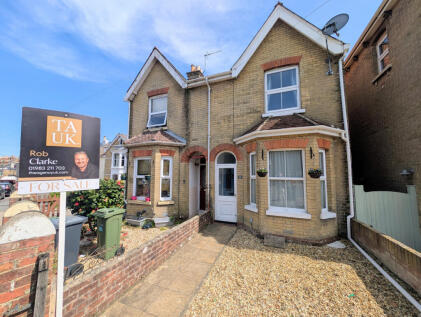 Park Road, Cowes, PO31