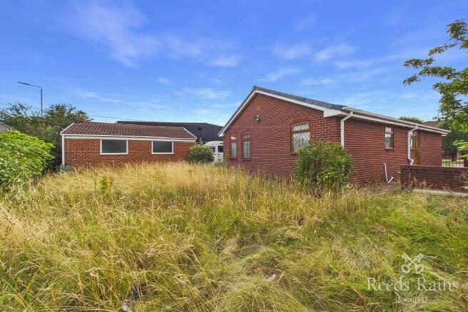 3 bed Bungalow for sale Image 6