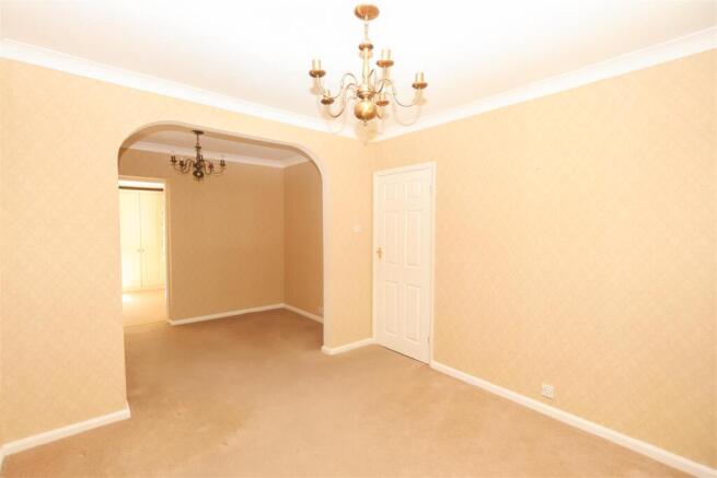 2 bed Semi-Detached Bungalow for sale Image 5