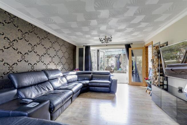 Lounge#.jpg