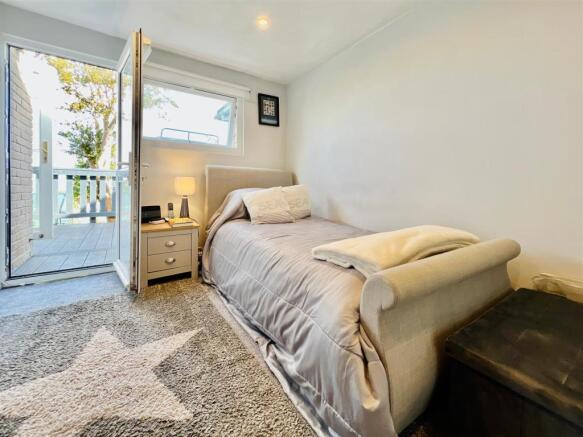 28 Deep Dene 19.JPG