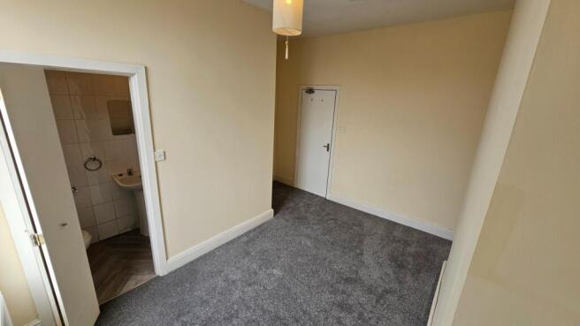 1 bed Flat to rent Image 11