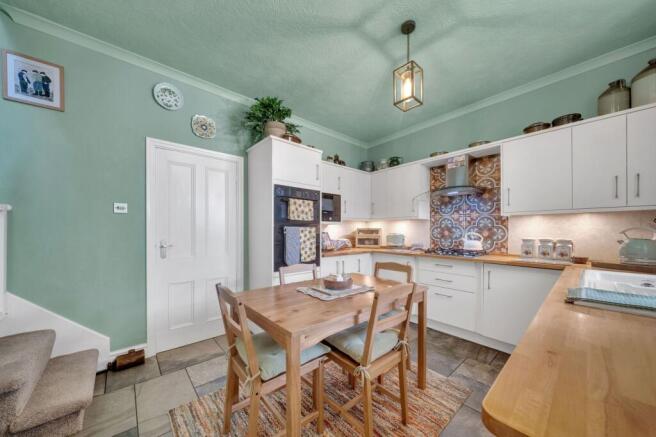 2 bed Terraced for sale Image 7