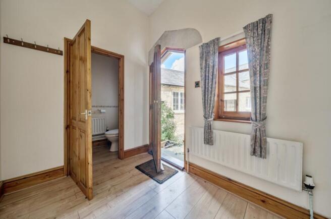 1306039-7-6843152109679