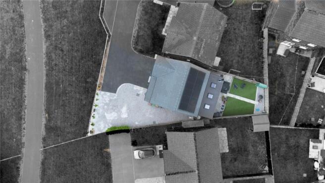 4 bed Detached for sale Image 12