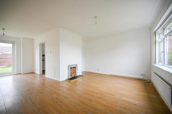 Lounge / Dining Room