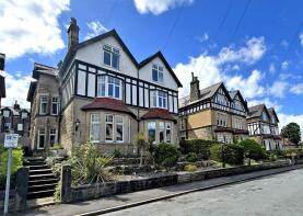 5, Spring Grove, Harrogate HG1 2HS