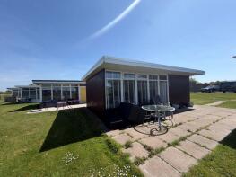 Selsey Country Club, Golf Links Lane, Selsey PO20 9DR