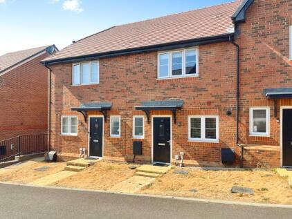 Cardwell Road, Farnham, Surrey, GU9
