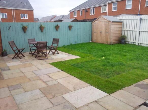 3 bed Terraced to rent Image 12