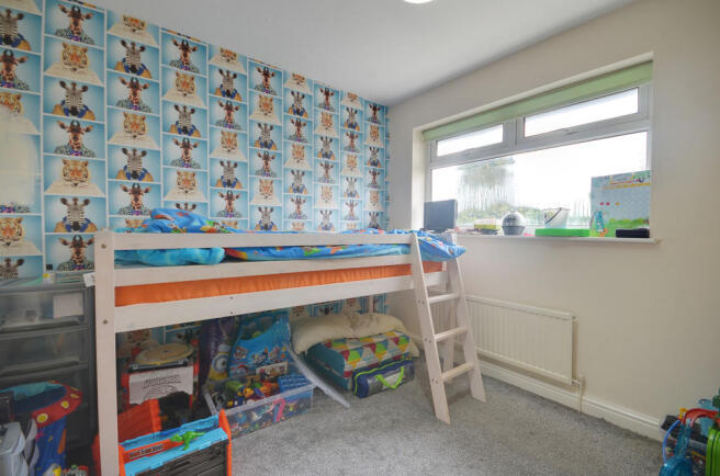 BEDROOM 2
