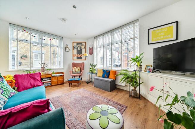 Living Room (2)