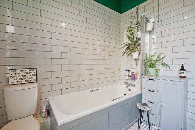 2 bed Terraced for sale Image 8