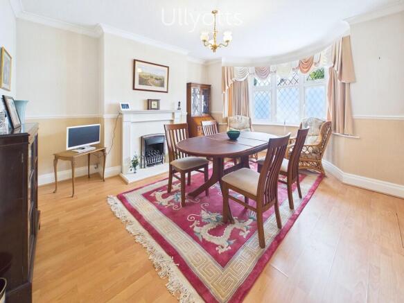 4 bed Detached for sale Image 5