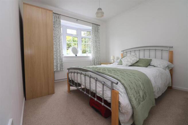 Bedroom 2.JPG