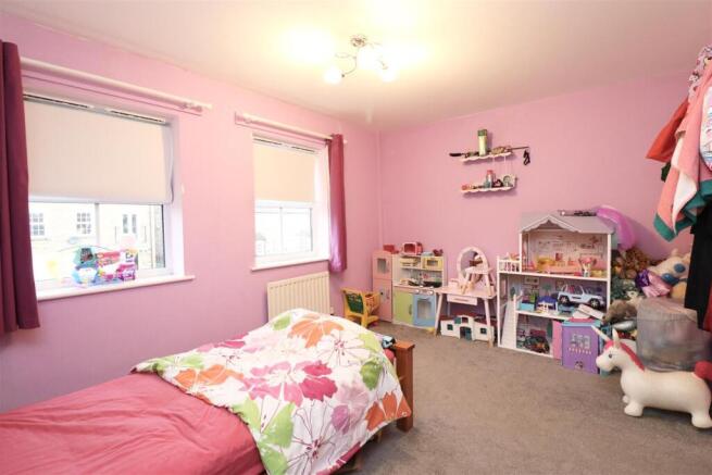 3 bed House for sale Image 11