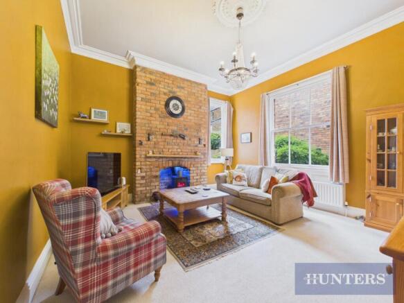6 bed Semi-Detached for sale Image 10