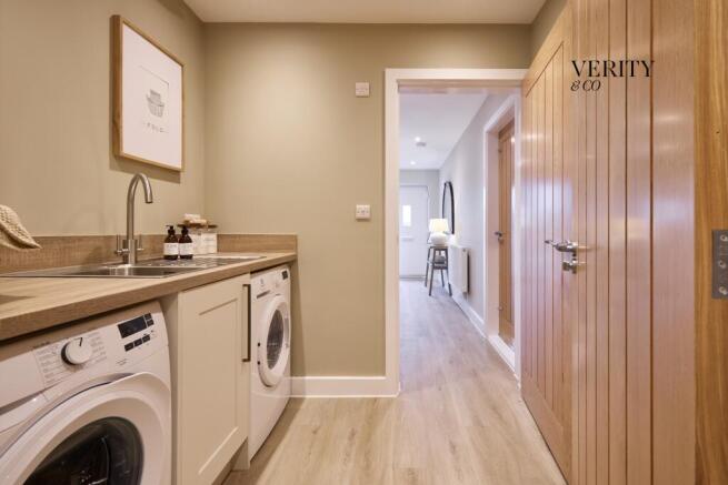 3 bed Semi-Detached for sale Image 5