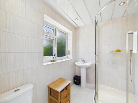 3 bed Semi-Detached for sale Image 6