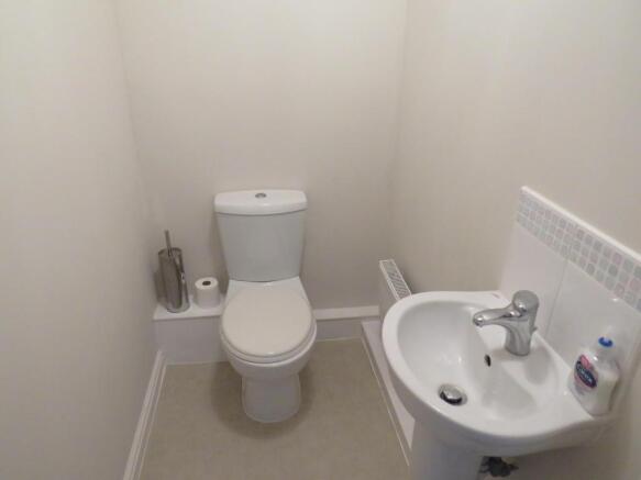 Cloakroom/wc