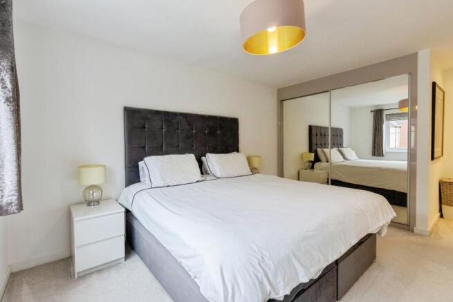 4 bed Detached for sale Image 11