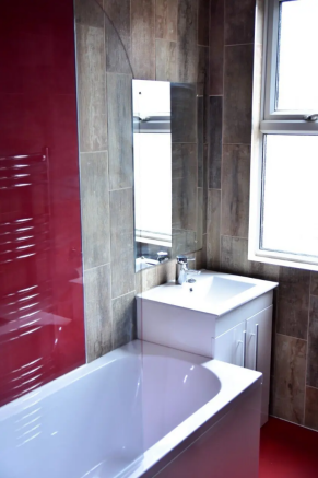7 bed Terraced to rent Image 9