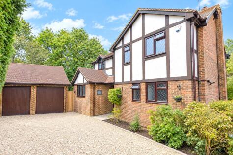 Ferrell Field, Hook, Hampshire, RG27