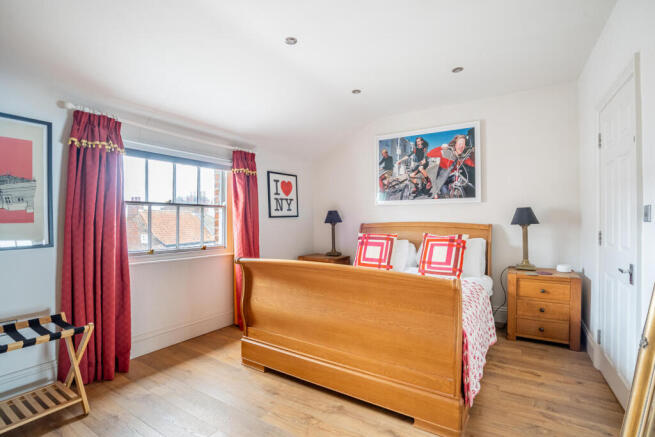2 bed Apartment for sale Image 9