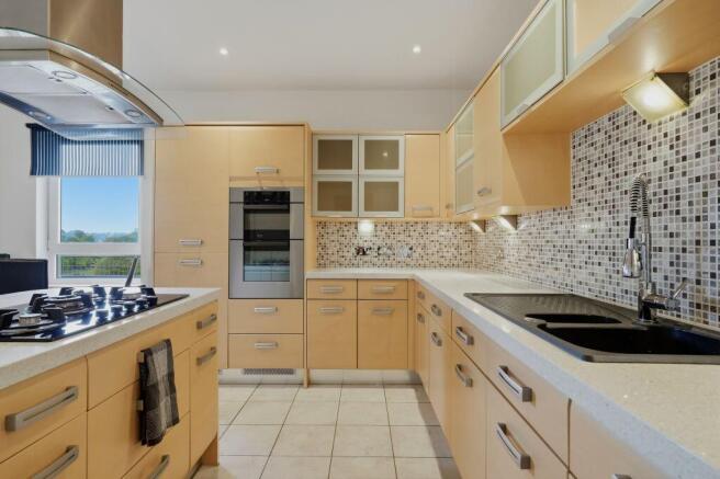 Flat 26, 22, Barnton Grove, EDINBURGH, EH4 6EJ photo 4