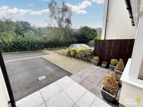 Alexon Way, Hawthorn, Pontypridd photo 4