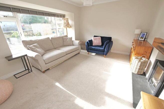 3 bed Semi-Detached for sale Image 8